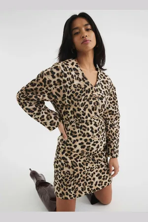 River Island Petite Leopard Print Sculpt Jacket42