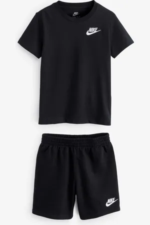 Nike Little Kids Small Logo T-Shirt and Shorts Set3 - 4 år (98 - 104cm)