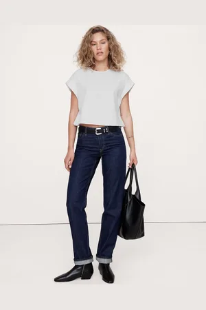 Banana Republic Sharp-Skulder Cropped TopL