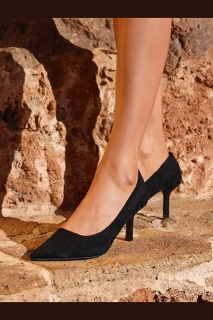 Linzi Kat Leopard Print Stiletto Pointed Court Heels