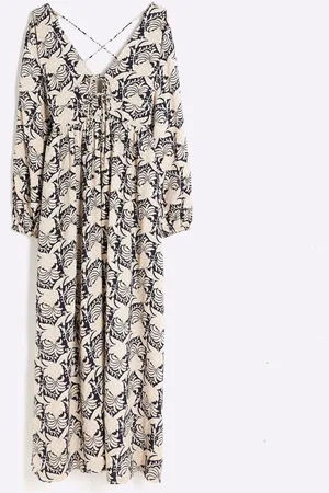 River Island V-Neck Printed Maxi Dress46