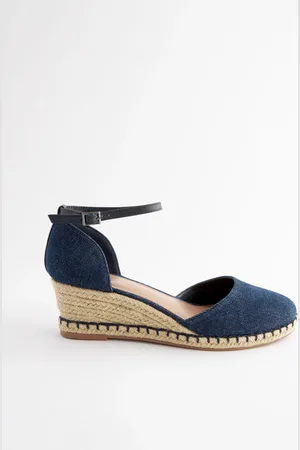 Next Forever Comfort sko med kilehæl og lukket tåboks