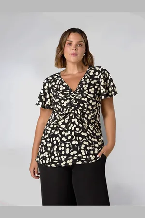 Live Unlimited London Curve Print Ruched Flutter Sleeve Top54