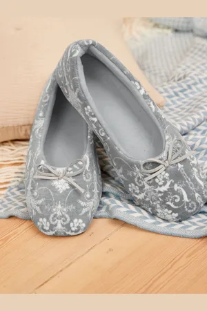 Laura Ashley Ballet SlippersM (5-6)
