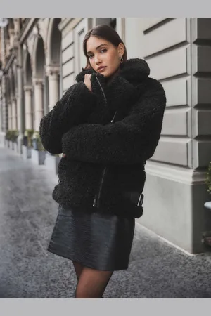 Forever New Belle Faux Fur Aviator Jacket40