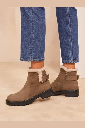 Friends Like These Flade sko Buckle Detail Casual Kunstigt ruskind Chelsea Støvler