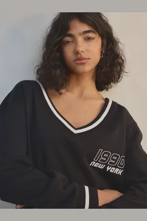 Next Sporty New York Deep V-Neck Graphic Jersey SweatshirtStor