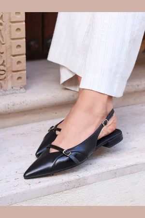 Linzi Prague Pointed Toe Ballet Flats With Buckle Detaileu37