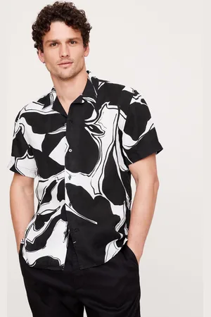 Banana Republic Standard-Fit Linen Resort Shirtlarge