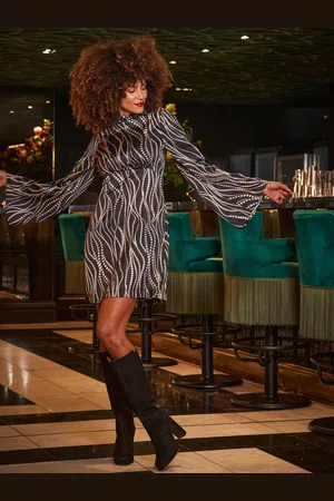 Sosandar Fluted Sleeve Shift Dress42