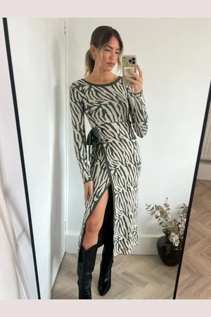 Style Cheat Renee Zebra Jacquard Knitted Midaxi DressS
