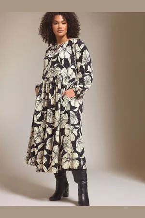 Evans Contrast Floral Print Crepe Black Midi Dress48