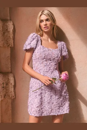 Lipsy London Textured 3D Floral Short Sleeve Skater Mini Dress46