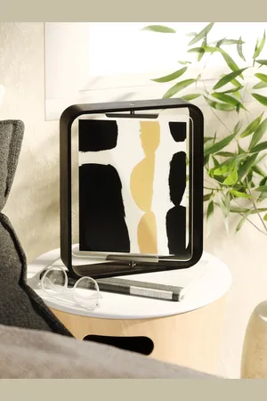 Umbra Bellwood Desk Frameen