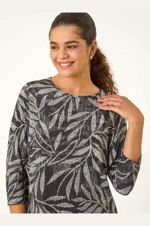 Roman Leaf Print Plisse Top38