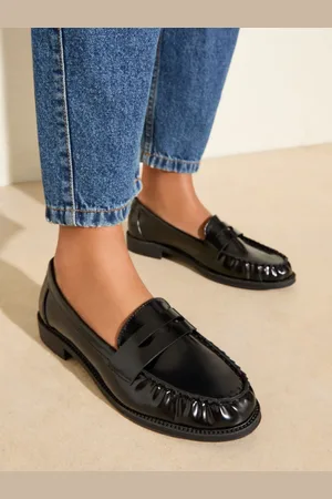 Friends Like These Flat Ruched Patent Faux Leather Penny Loaferseu37