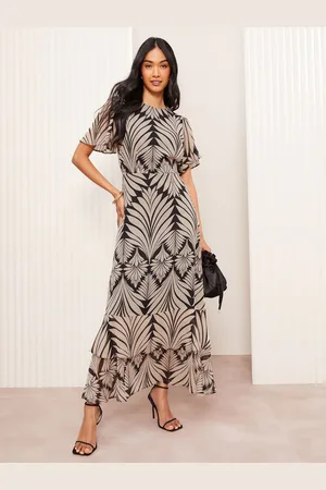 Friends Like These Kortærmet Chiffon Tiered Midi Kjole38