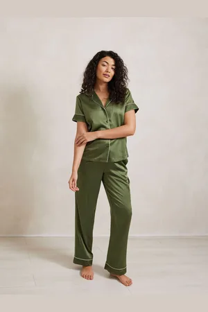 Chelsea Peers Satin Lace Trim Short Sleeve Long Pyjama Set38