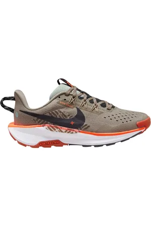 Nike Youth Pegasus Trail 5 Running Trainers