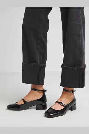 Simply Be Mary Jane Ankle Strap Block Heel Shoes In Extra Wide Fit
