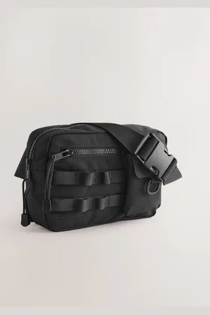 Next Crossbody taske i lærredEn