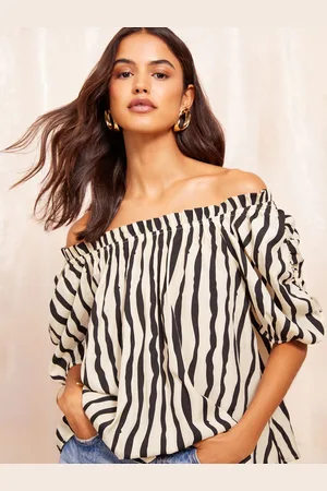 Friends Like These Off The Shoulder Shorts Elasticated Top36