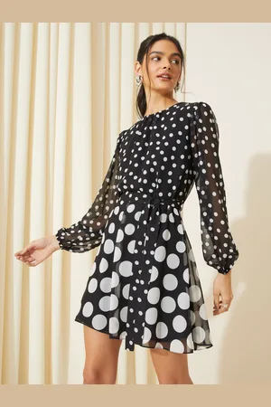 Friends Like These Chiffon Tiered Mini Kjole med bælte42