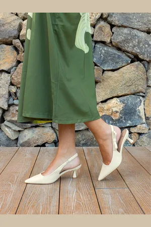 Novo Wide Fit Indi Bow Low Heel Point Slingback Courtseu42
