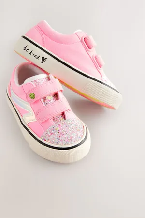 Next Tryk på Fasten Strap Printed Trainers