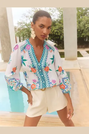 Love & Roses V & A I V-Neck Notch Neck Long Sleeve Blouse44