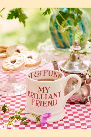 Emma Bridgewater Lyserød Toast My Brilliant Friends 1/2 Pint MugEn