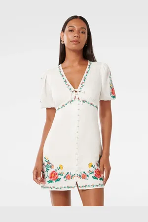 Forever New Pure Linen Veanne Embroidered Tea Mini Dress40