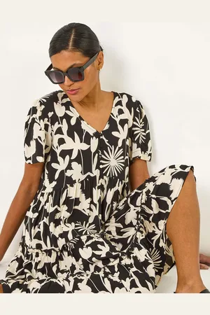 Roman Shadow Floral Tiered Smock Dress44