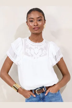 Lipsy London Flæsekantet T-shirt i chiffon med blonder44