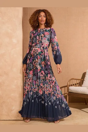 Love & Roses Printed Crew Neck Long Sleeve Maxi Dress38