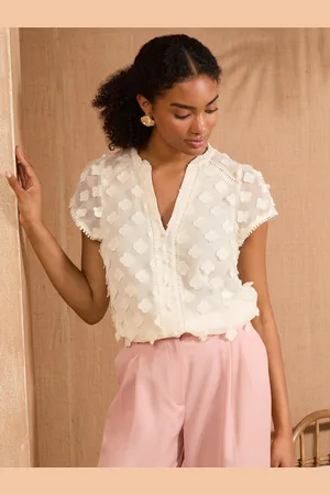 Love & Roses 3D Flutter Sleeve Blouse46