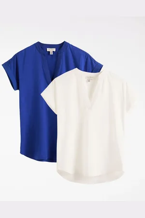 Love & Roses T-shirt med hak i halsen