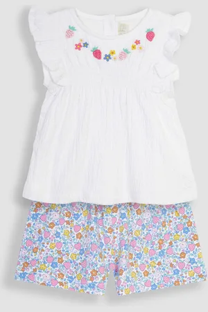JoJo Maman Bébé 2-Piece Crinkle Cotton Blouse & Pretty Shorts Set4 - 5 år (104 - 110cm)