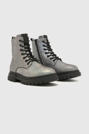 Schuh Caring Lace-Up Boots