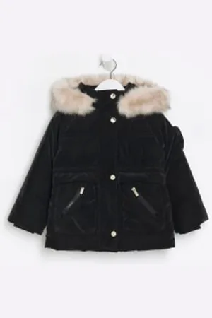 River Island Mini Piger Polstret Velvet Jakke Med Hætte4 - 5 år (104 - 110cm)