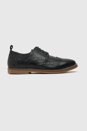 Schuh Law Broguesko Sko