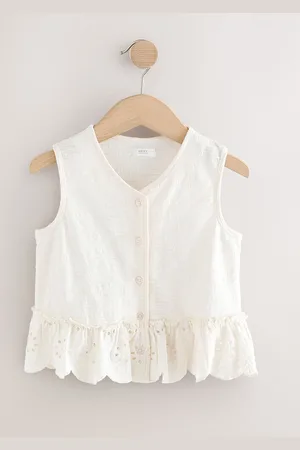 Next Broderie Hem Waistcoat (3-16yrs)5 år (110cm)