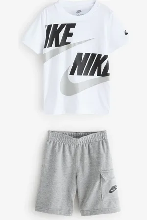Nike Little Kids T-shirt og Cargoshorts