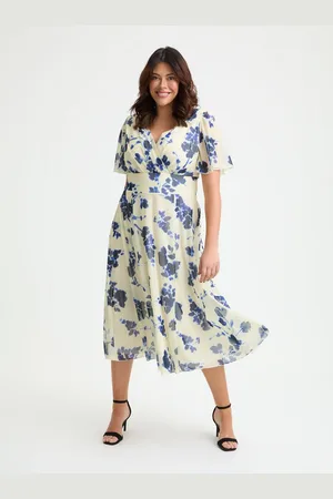 Scarlett & Jo Victoria Angel Sleeve Mesh Long Midi Dress44