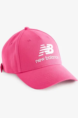 New Balance Stacked Logo CapEn