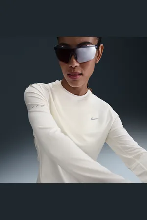 Nike Langærmet Swift Dri-FIT UV-løbetrøje med rund hals til kvinder