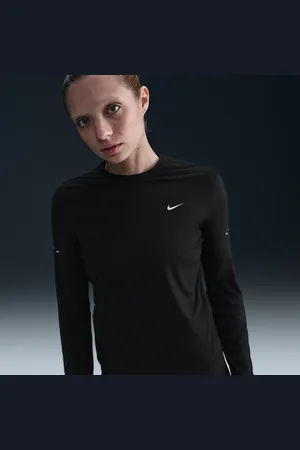 Nike Langærmet Swift Dri-FIT UV-løbetrøje med rund hals til kvinder