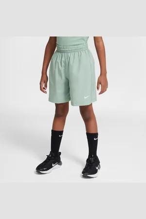 Nike Multi-Dri-FIT-træningsshorts til større børn