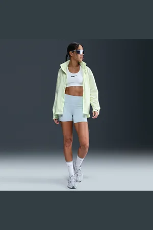 Nike Tætsiddende Swift-løbeshorts (10 cm) med høj talje og lommer til kvinder