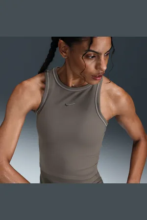 Nike Kort One Fitted Dri-FIT-tanktop til kvinder